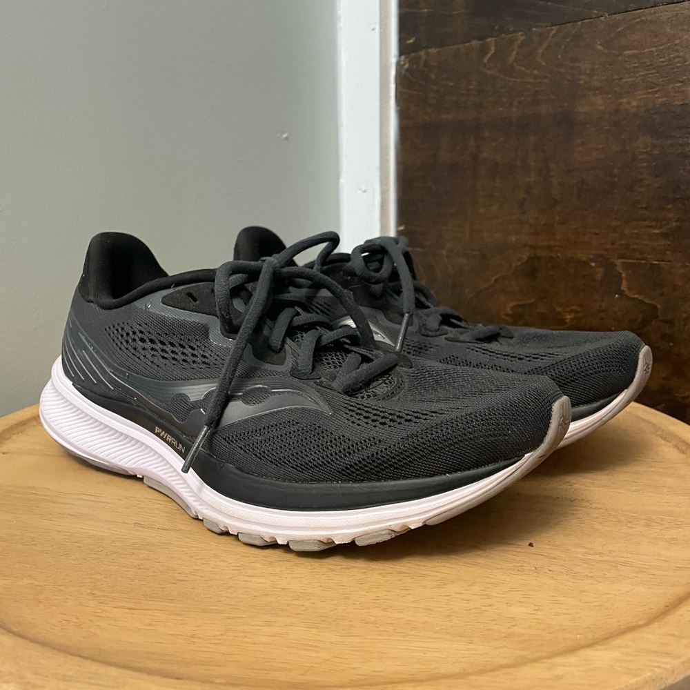 Saucony Pwrrun Cushioned Running Shoes